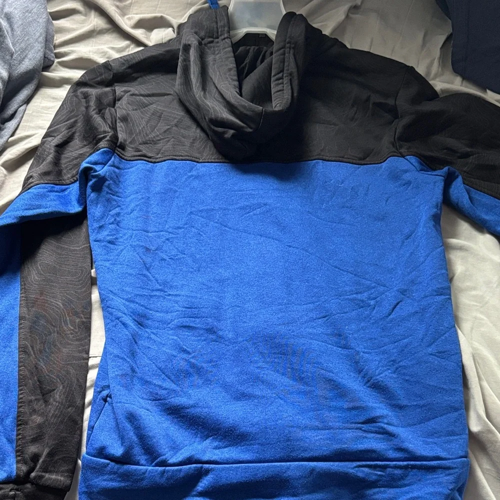 The North Face Black and Blue Zip-Up Hoodie - Picture 2 of 5